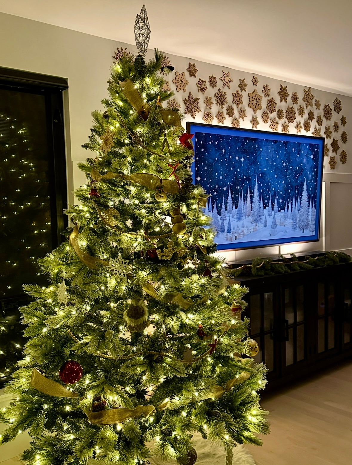 Snowstorm snowflakes