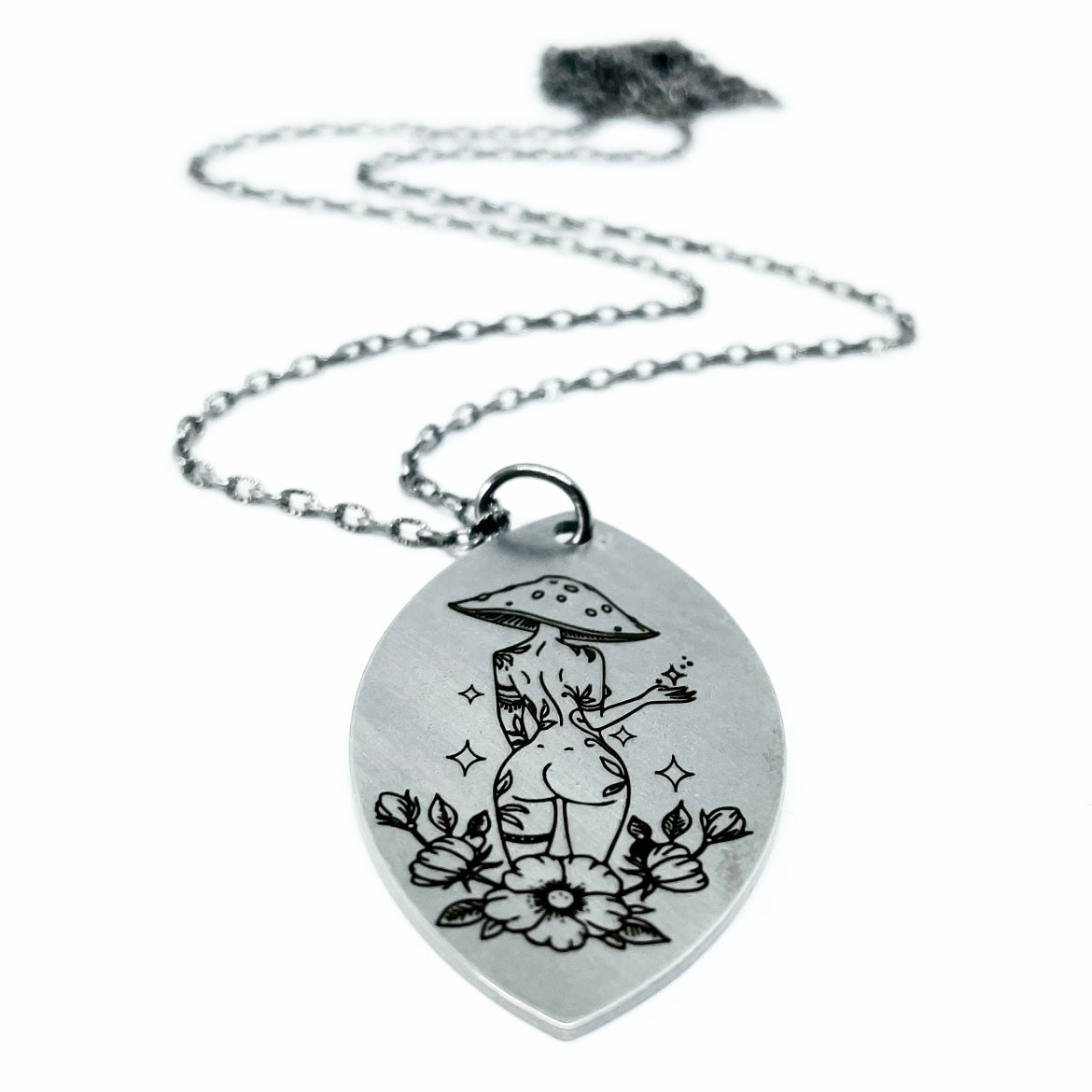 Micro-Daisy necklace